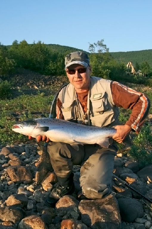 Der Norden Finnlands bietet herrliche Gebiete für Angler auf der Jagd nach Lachsen.